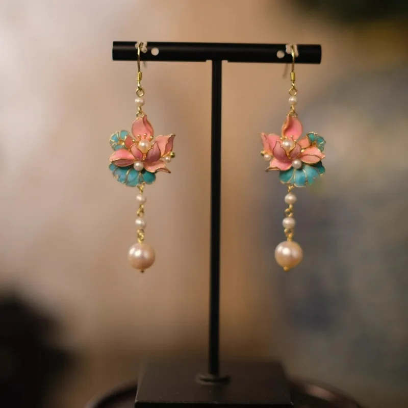 Chinese Style Retro Ethnic Imitation Emerald Filigree Lotus Pearl Earring for Women Party Gift Wedding Classical Elegant Jewelry