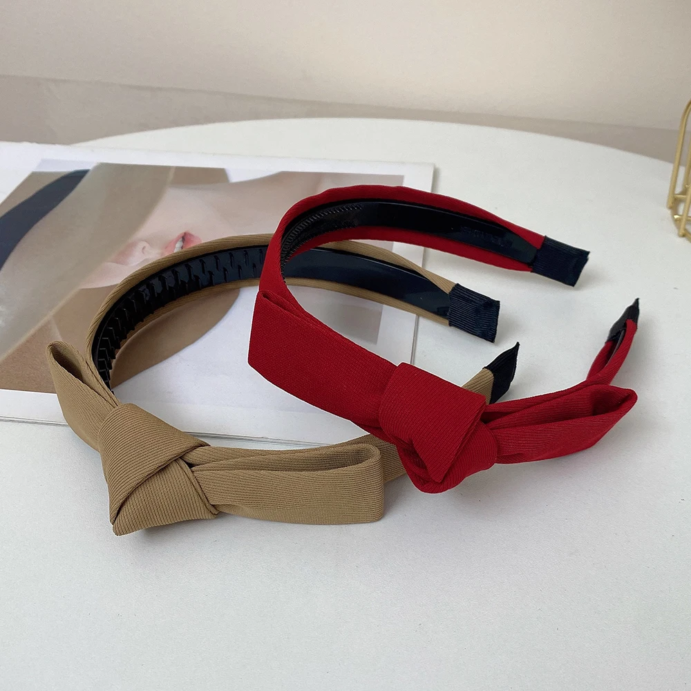 Neue Mode frauen Hairhoop Seite Fliege Stirnband Einfarbig Verknotet Kopfbedeckungen Mädchen Anti Slip Haar Bands Zubehör – Detail 5