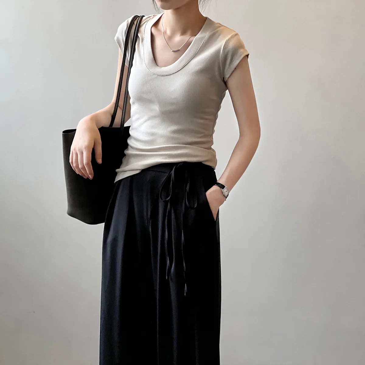Title 15, Kadın Kısa Kollu Slim Fit Vintage Tişört Klasik...
