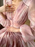 فستان IEQJ فرنسي أنيق بطباعة الزهور للنساء بياقة على شكل v بأكمام طويلة وخصر مرتفع بتصميم متأرجح للأميرة 3WQ6777 1