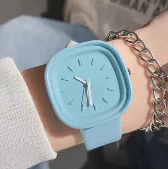 

Cool Style Small Dial Niche Design Sense Light Luxury Watch