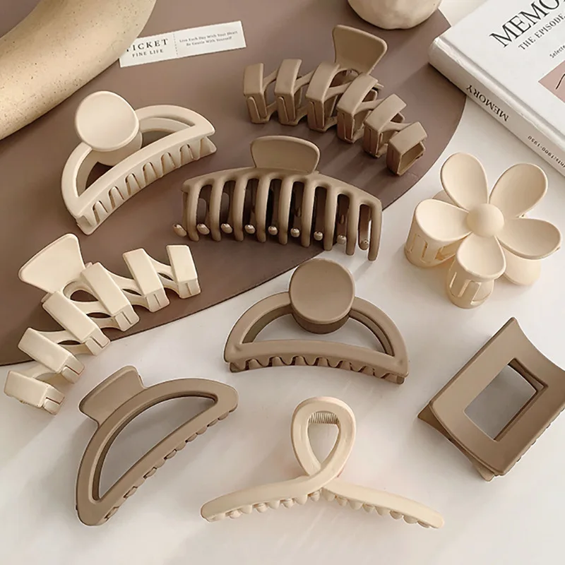 

Korean Women Girls Plastic Hair Claws Hair Clips Headwear Large Size Hairpin Crab Barrette Fashion Ornament Hair Accessories