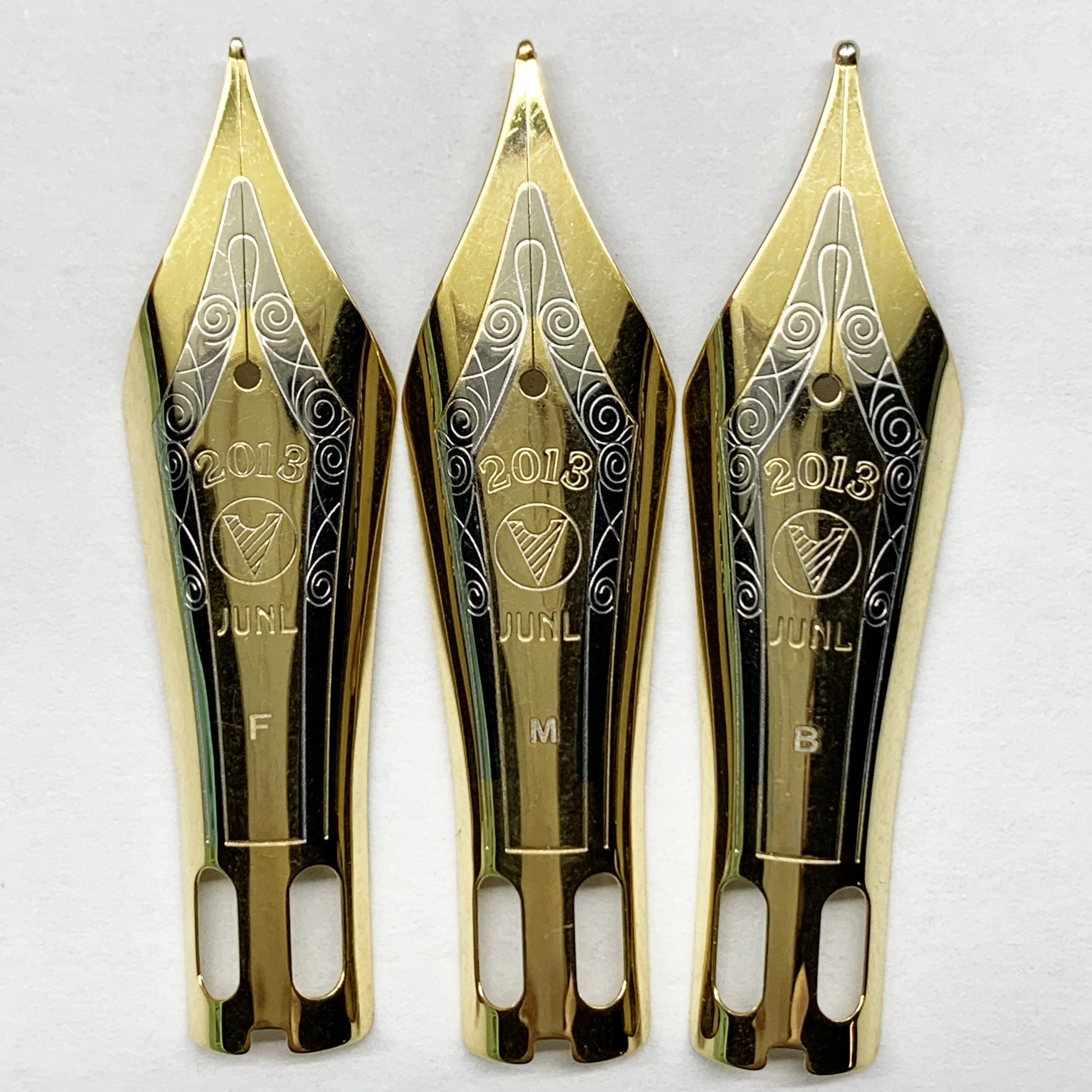 WingSung/JUNLAI 930 Resin Piston Fountain Pen N0.9 Iraurita F/M/B Nib Gold/Silver Clip Business Writing Student Gift Pen fountain pen