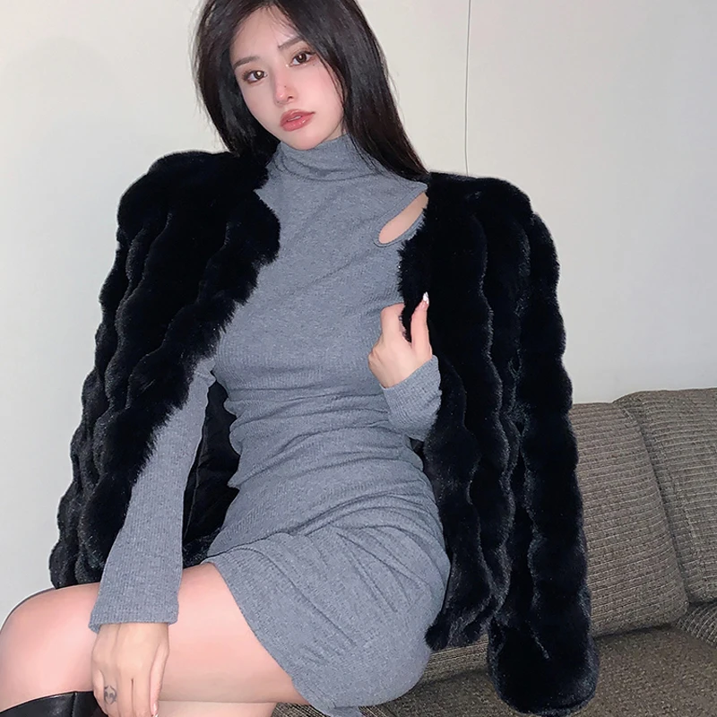 2023 New White Faux Fur Coats Women Korean Fashion Hotsweet Loose Warm Long Sleeve Cropped Winter Jacket Female