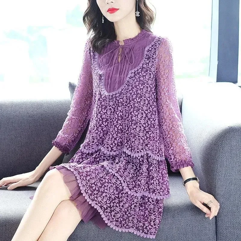 

Heavy Industry Embroidery Dress For Women 2024Spring New Loose Fit Mom Dress Reduced Age High Grade Lace Fragmented Flower Dress