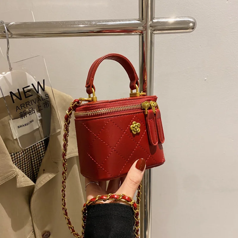 Small  Shoulder Bucket Bag For Women Classic Mini Clutches Female Small Square Bag Crossbody Metal Chain Handbag - 4