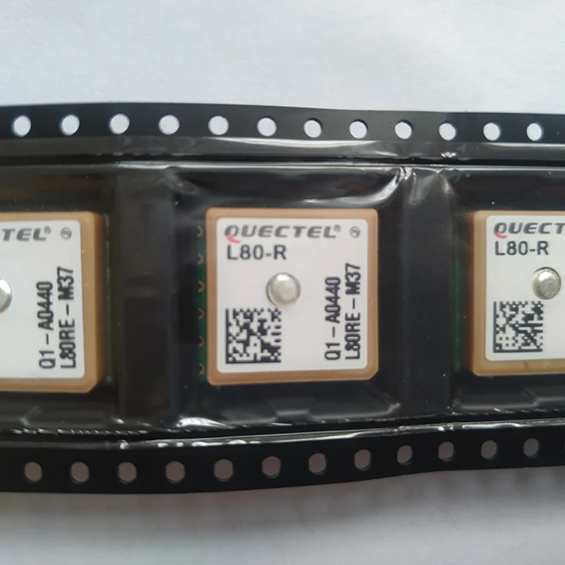 Quectel L80 L80-R L80RE-M37 GPS Module With An Embedded Patch Antenna Ultra Compact GPS POT Module Patch On Top