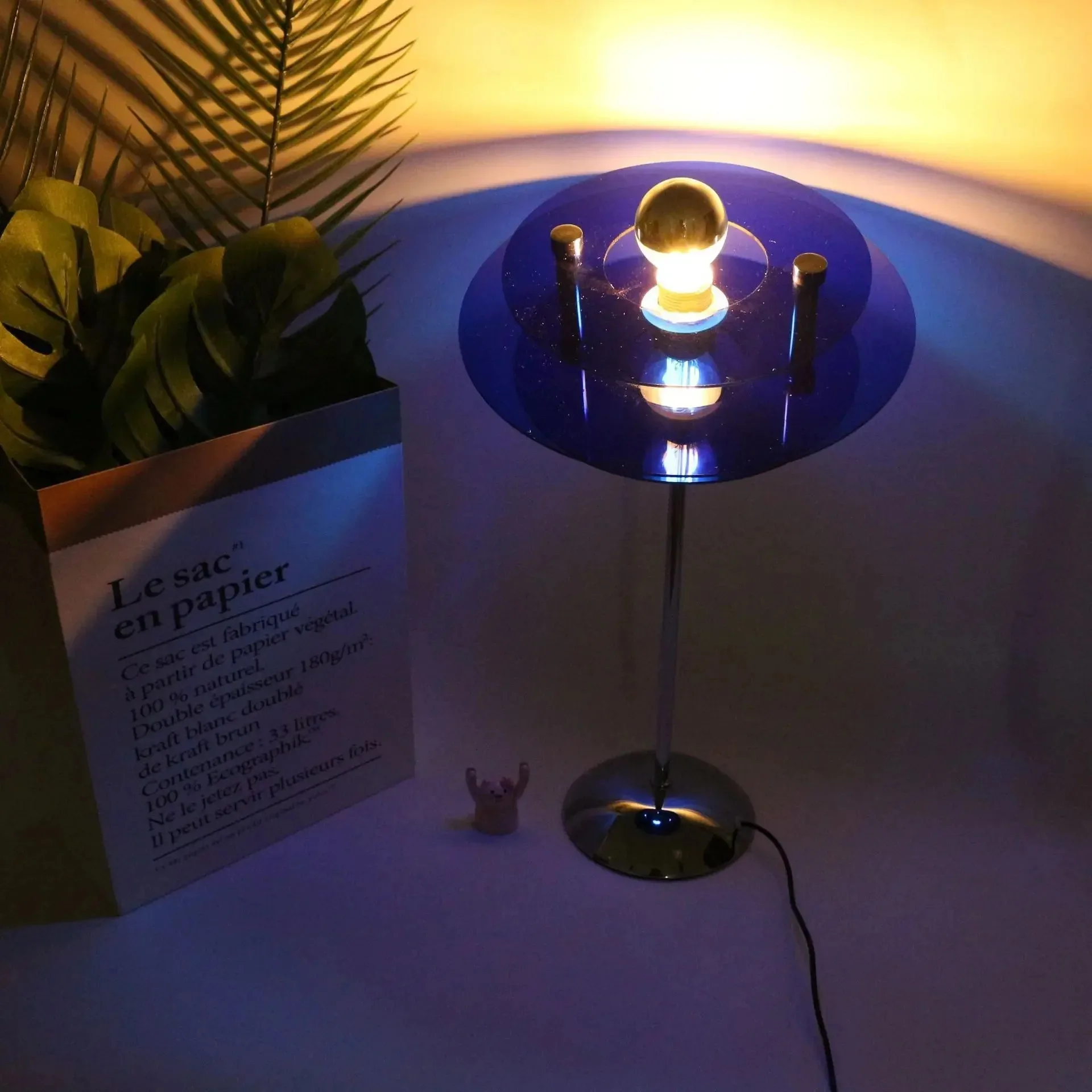 Lampada Notte 3D UFO Alieno Con 16 Colori E Telecomando Per Camera Bambini - 4