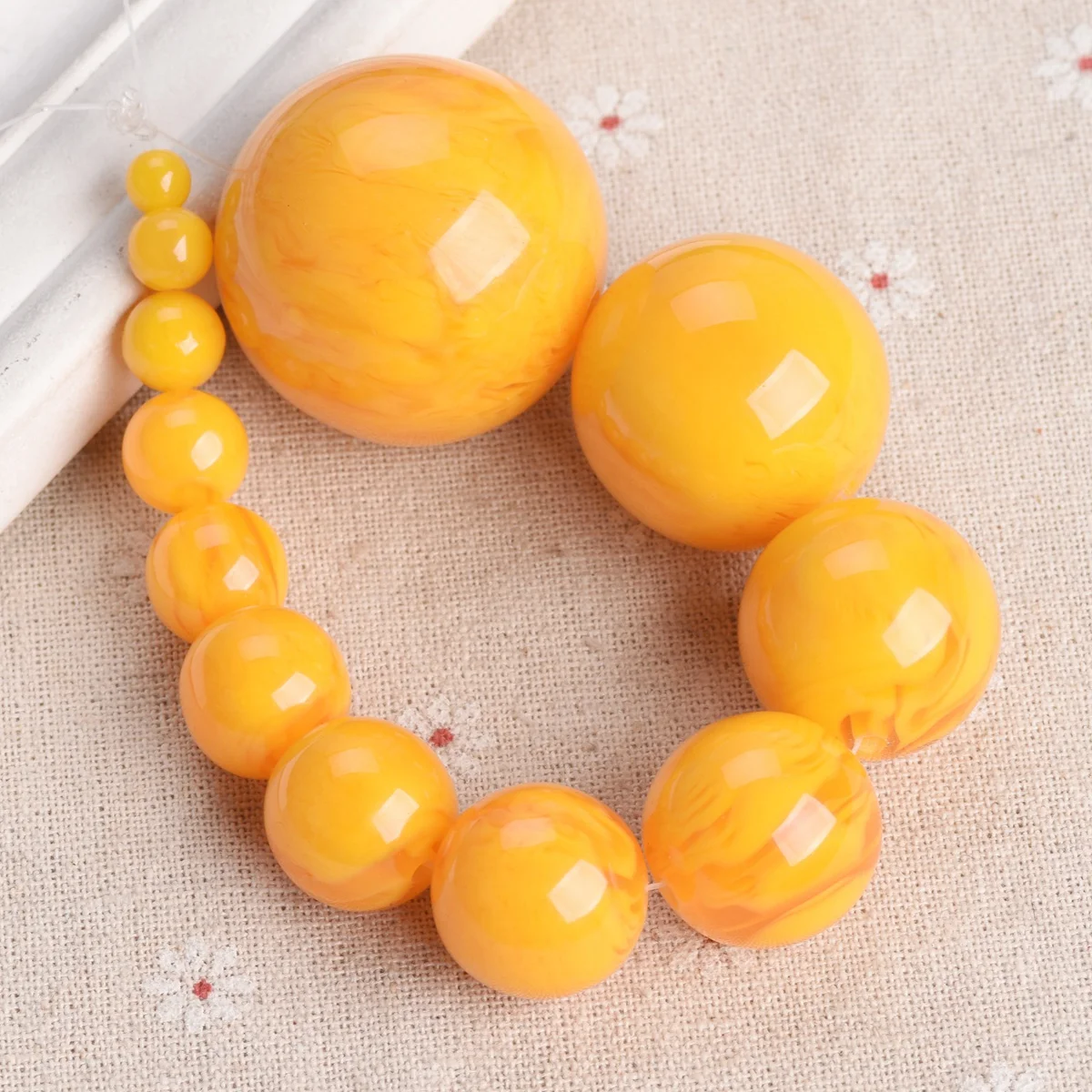 300 Perline In Vetro Giallo Per Gioielli Fai Da Te – 8mm, Luminose, Con Corda Elastica E Perline Spaziali – Ideali Per Bracciali E Collane