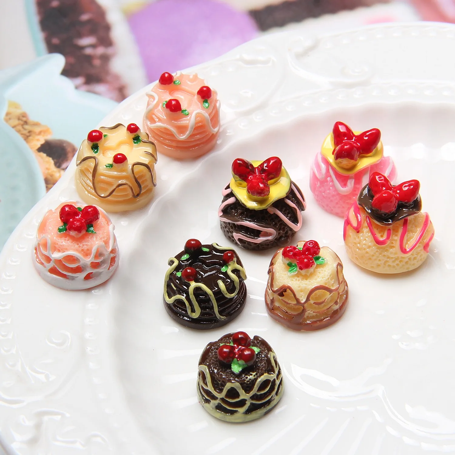 Kitchen Toys 10Pcs Artificial Fake Miniature Bakery Cake Bread Food Fruit DollHouse Kitchen Toy Craft DIY