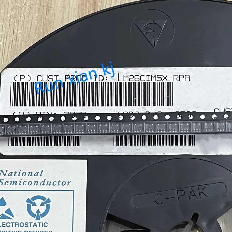 

1PCS LM26CIM5X-RPA LM26CIM5X SOT23-5 Brand new original IC chip