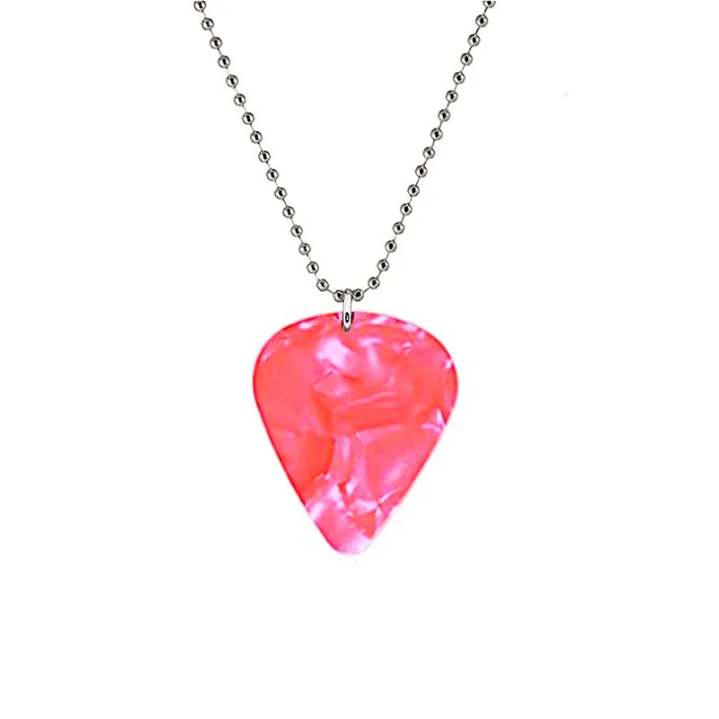 thumbnail image 1 of Collar con colgante de púa de guitarra de Eddie Munson del Club Hellfire, Stranger Things, collares punk para mujeres y hombres, joyas, accesorios, regalos, 1 of 5