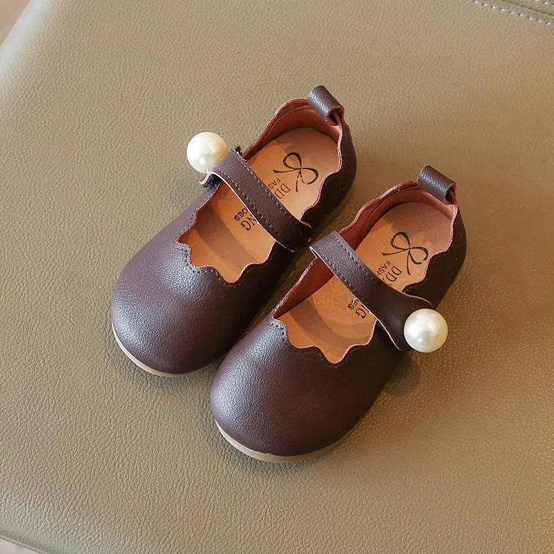 

Spring Autumn New Girls' Solid Pearl Leather Shallow Mouth Princess Single Shoes Children's Lightweight Non slip Leather Shoes