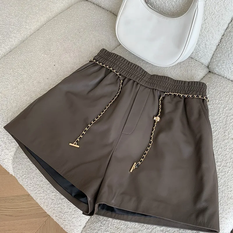 2023 Spring Brand New Designer Women's High Quality Sheepskin Genuine Leather Chain Wide-leg Shorts C455