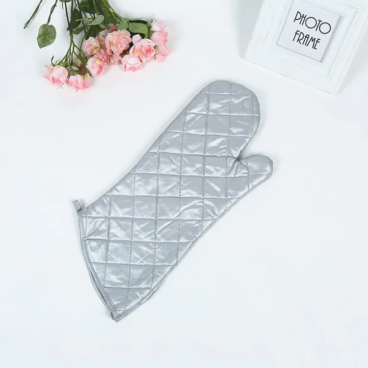 Silver-coated Microwave Oven Insulation Gloves kitchen gloves Kitchen Oven Anti-scalding Gloves Mitts Kitchen Heat Resistant