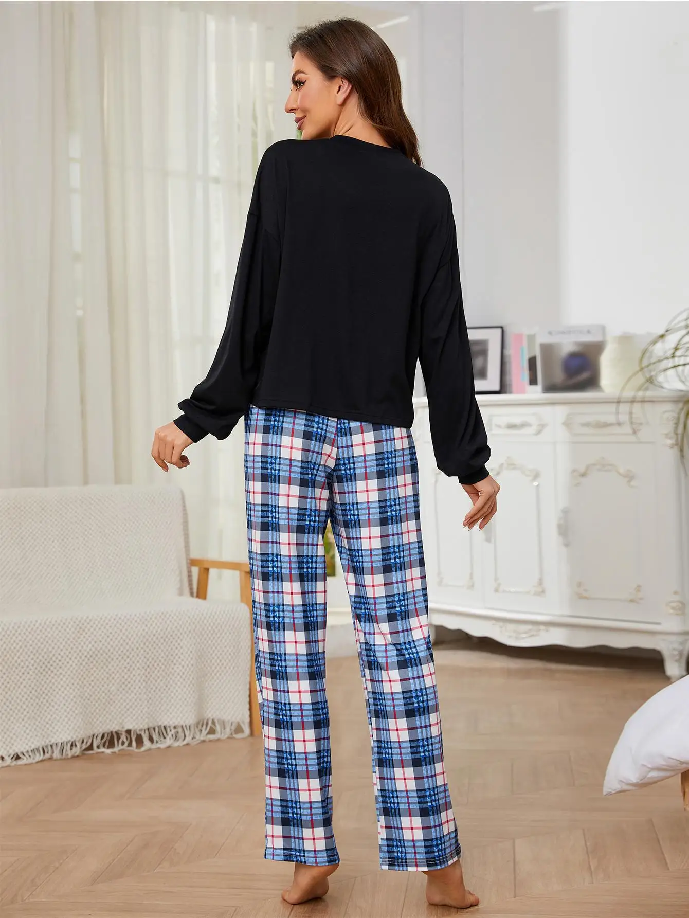Pyjama Femme 2 Pièces Manches Longues - Haut Et Pantalon - Tissu Doux Uni - Confort Nuit Et Détente - 6