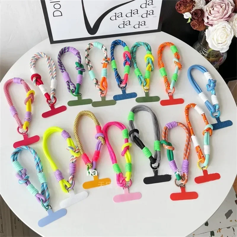 Cute Decorative Mobile Phone Wrist Strap with Anti-Loss Features and Twist Rope Design