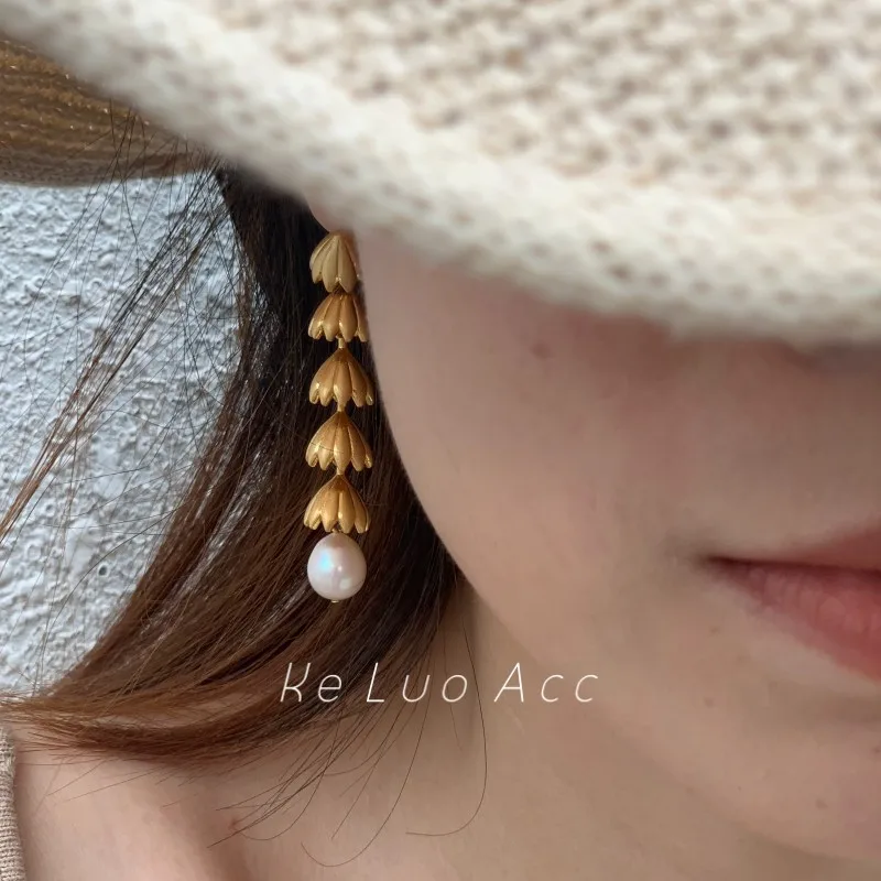 

LONDANY earrings European and American high-end earrings French vintage women buds fringed natural earrings pearls