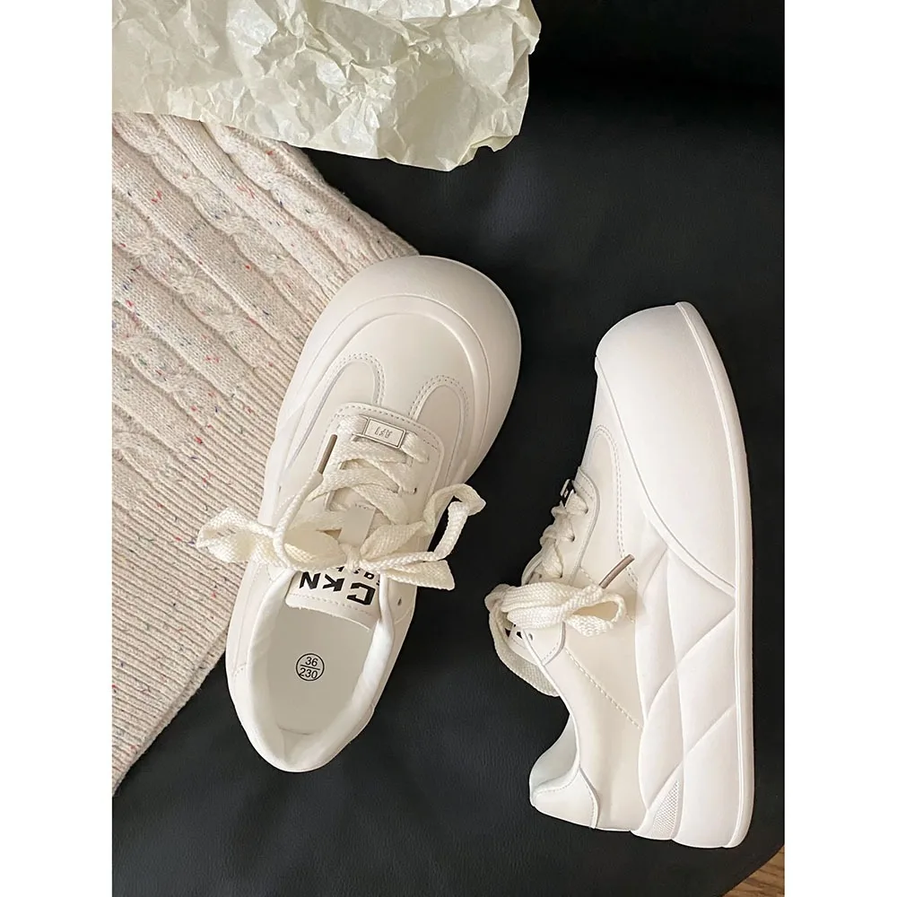 Round Toe Fashion Women Casual Shoes for Spring 2024 Thick Soled Height Women Shoes Leather Pleated Lace-up Board Shoes 24-204