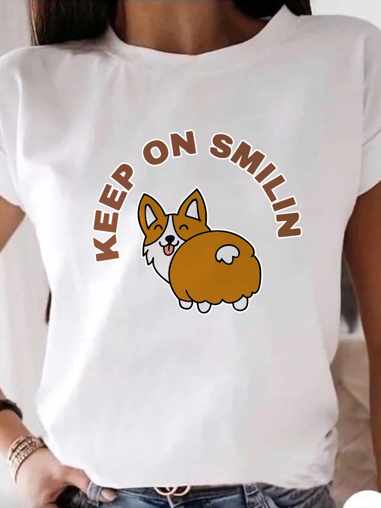 

T-shirts 2022 Women Kawaii Keep On Smilin Corgi Graphic Print Design T-shirt Female Streetwear Tshirts WOMAN FASHION T-SHIRT Y2k