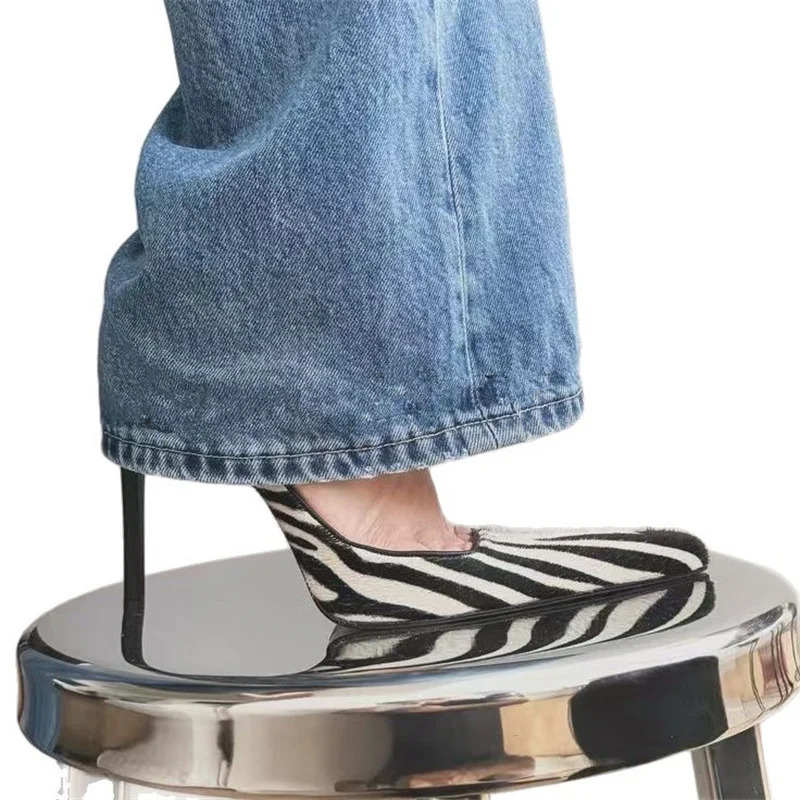 รูปสินค้า รองเท้าส้นสูงปลายแหลมหรูหรา สวมใส่สบาย สำหรับทุกโอกาส