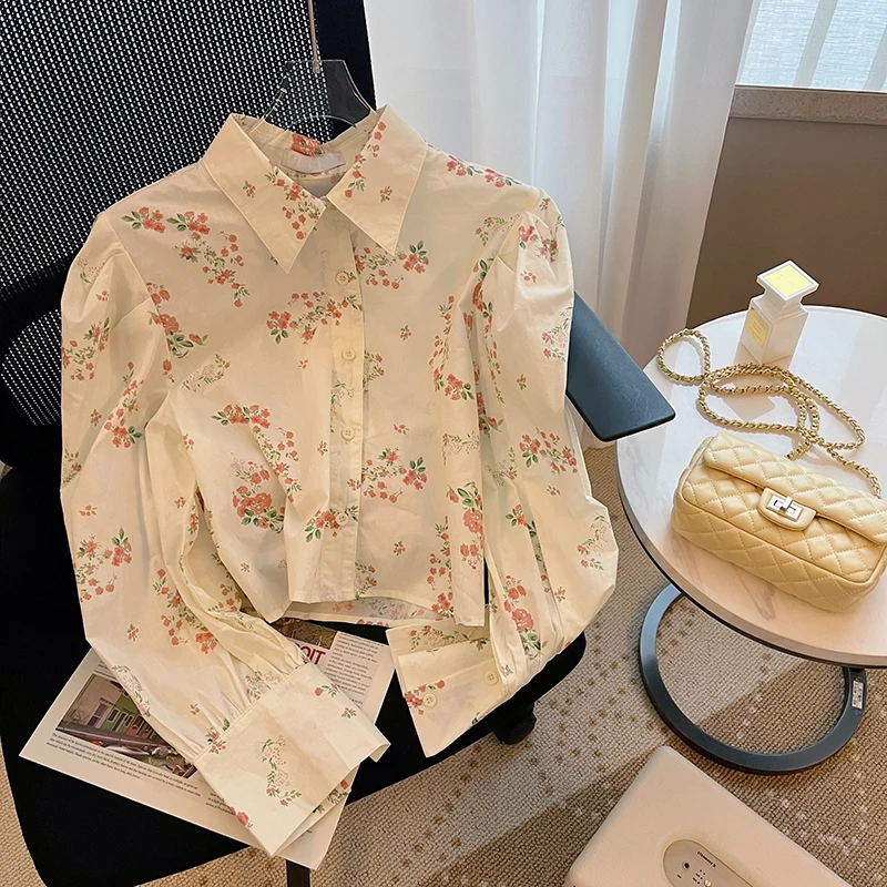 

South Korea Dongdaemun 2023 Spring New Fashion Temperament Lapel Print Button Puff Sleeve Casual Short Shirt