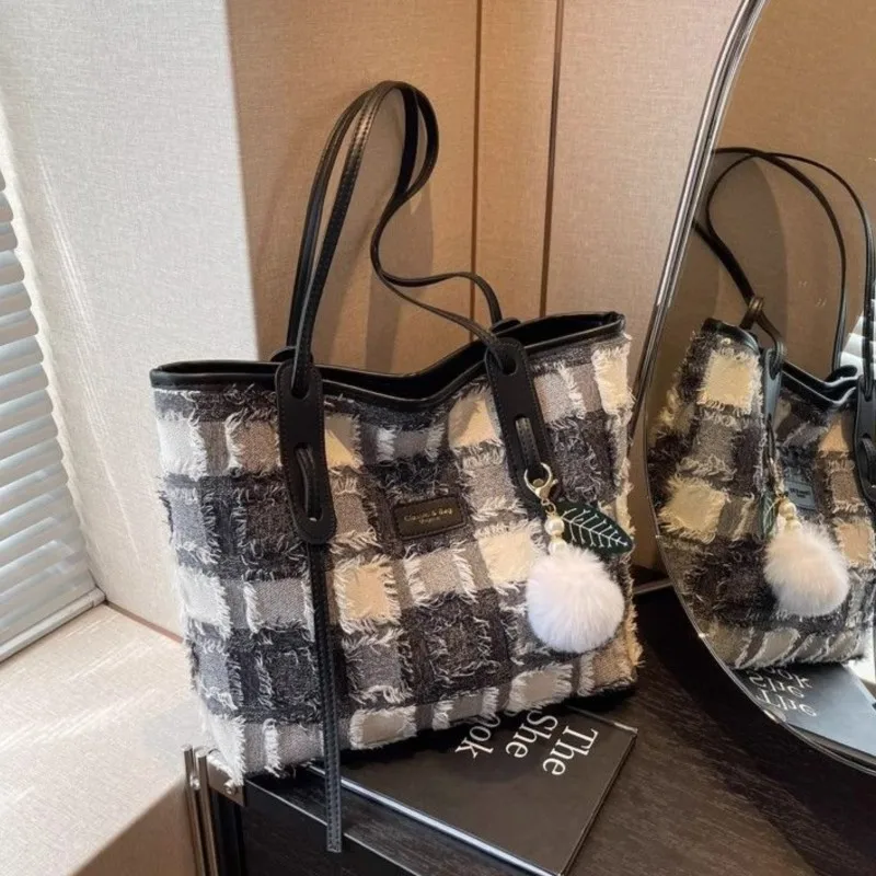 Black White Color Block Fringe Tote Bag Women Check Pattern Large Capacity Shoulder Bags Ladies Casual Commute Underarm Bag 2025