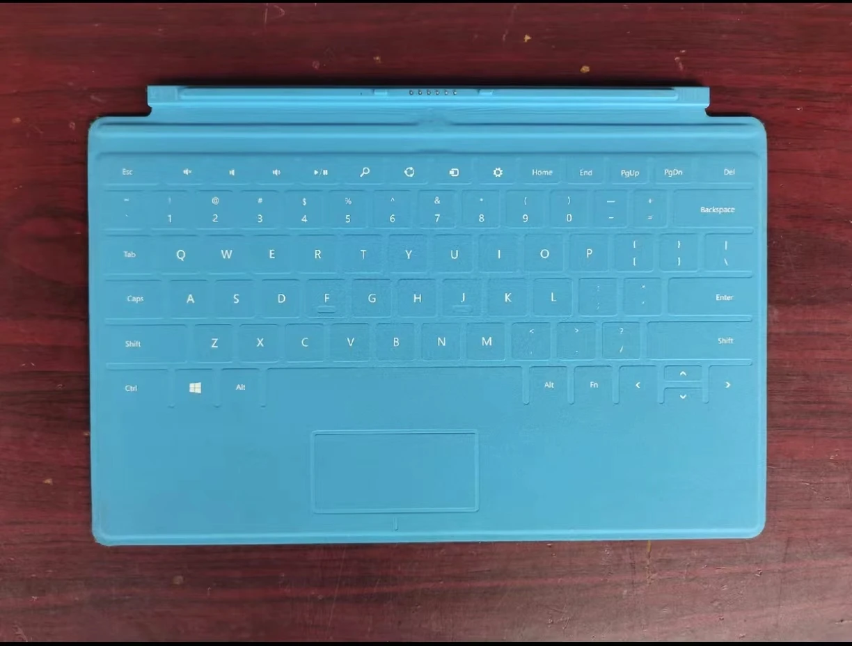 Surface RT・Pro向けオリジナルキーボード：タブレットモードでの実用 