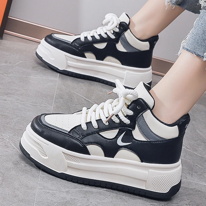 

2023 зимние теплые короткие плюшевые женские высокие ботинки, хлопковые туфли, новая Повседневная Удобная хлопковая обувь на плоской подошве со шнуровкой для женщин