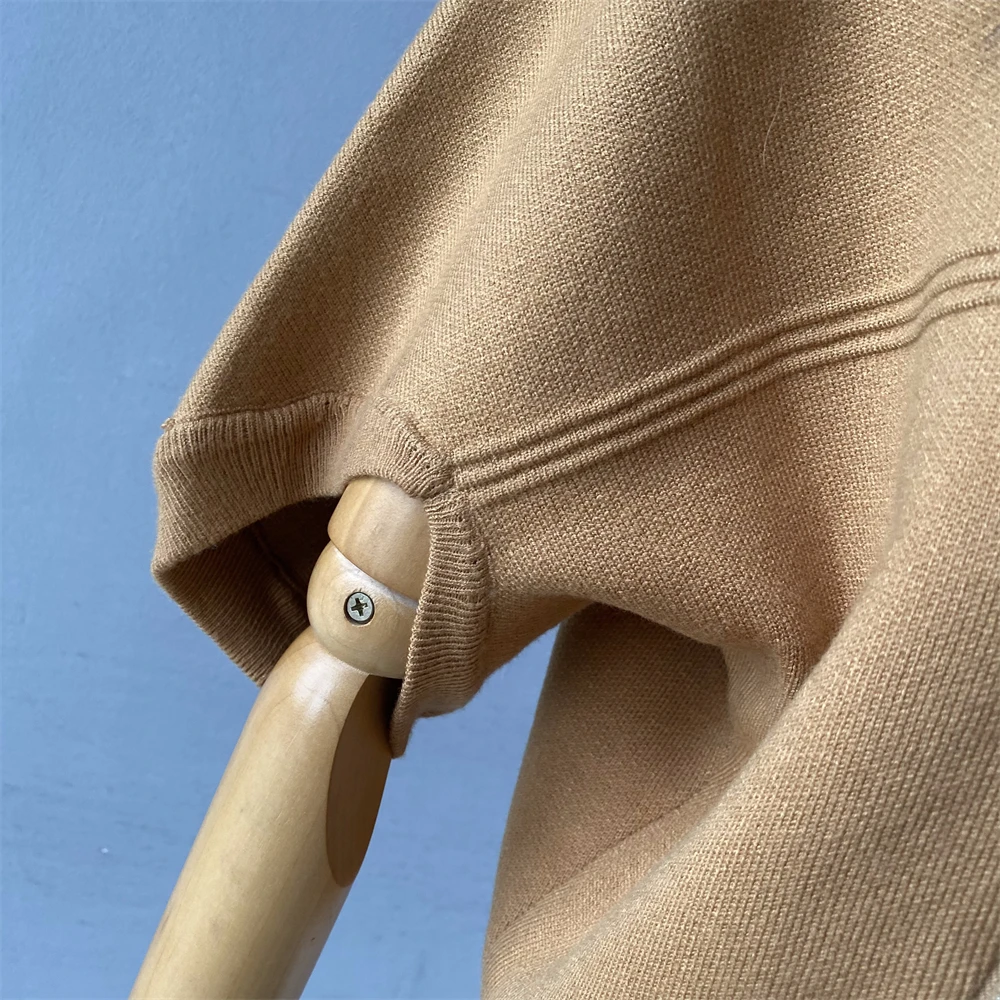 Medium stretch acrylic sweater fitting guide