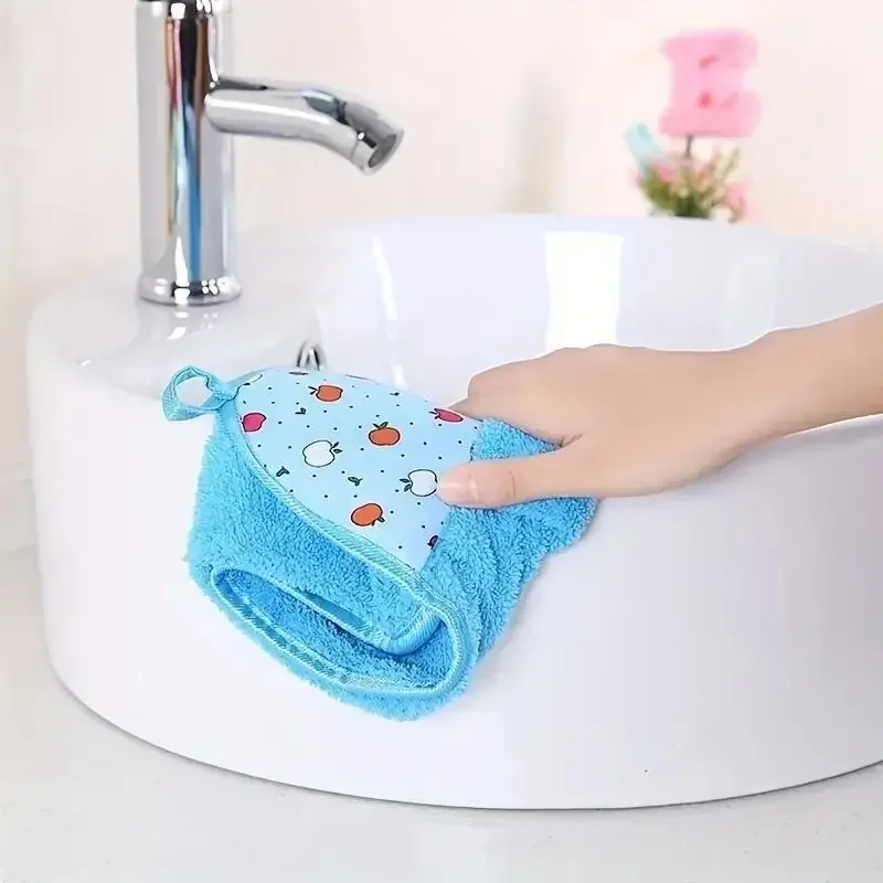 Hand Towel 2/4pcs Kitchen Towel Hanging Cloth Hand Towels Coral Fleece For Home Bathroom Supplies Absorbent Napkins Bathrobe Textile Garden