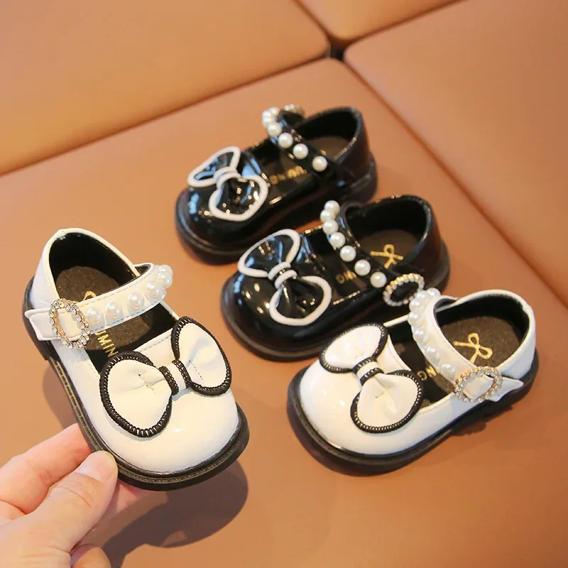 Baby Girl Shoes Spring Summer Black White Sweet and Cute Toddler Mary Janes Nice Crystal