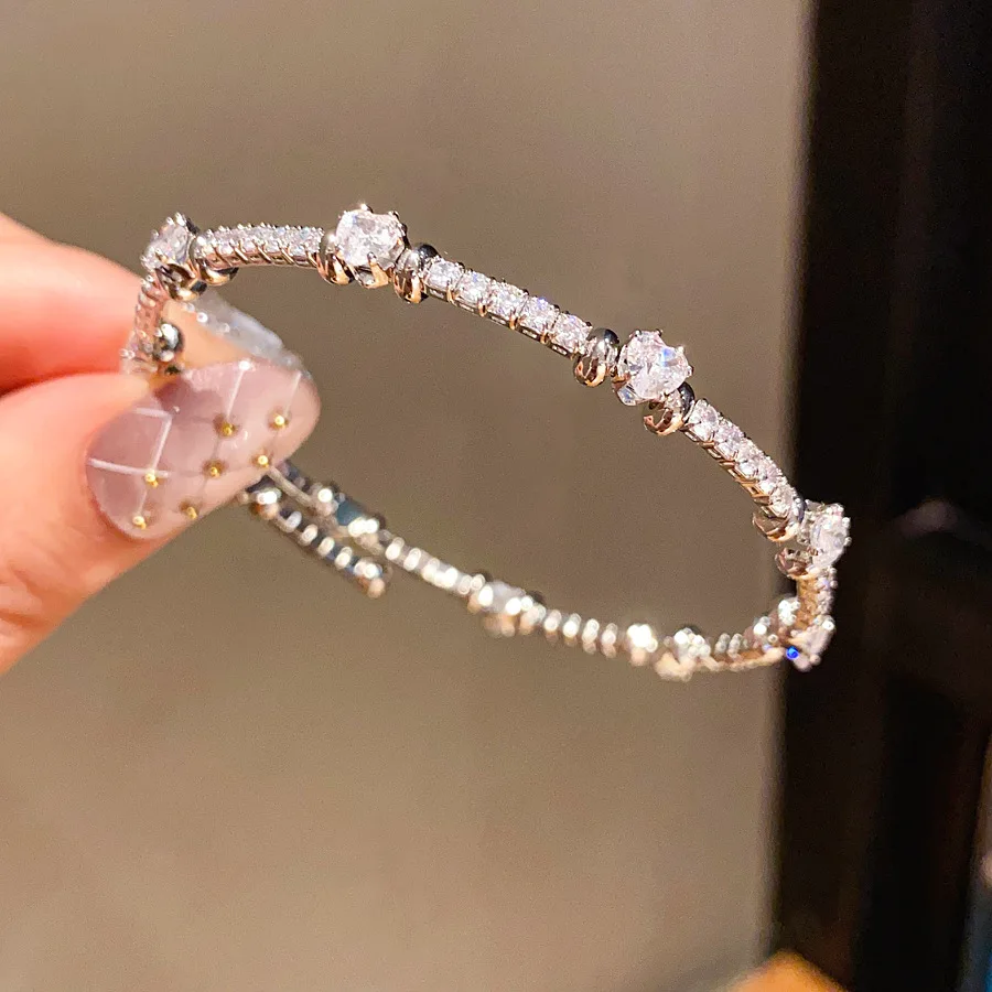ZAKOL Koreanische Mode-Armbänder mit glitzerndem geometrischem Herz und Zirkonia für Damen, eleganter Hochzeitsschmuck, Geburtstagsgeschenk – Detail 7
