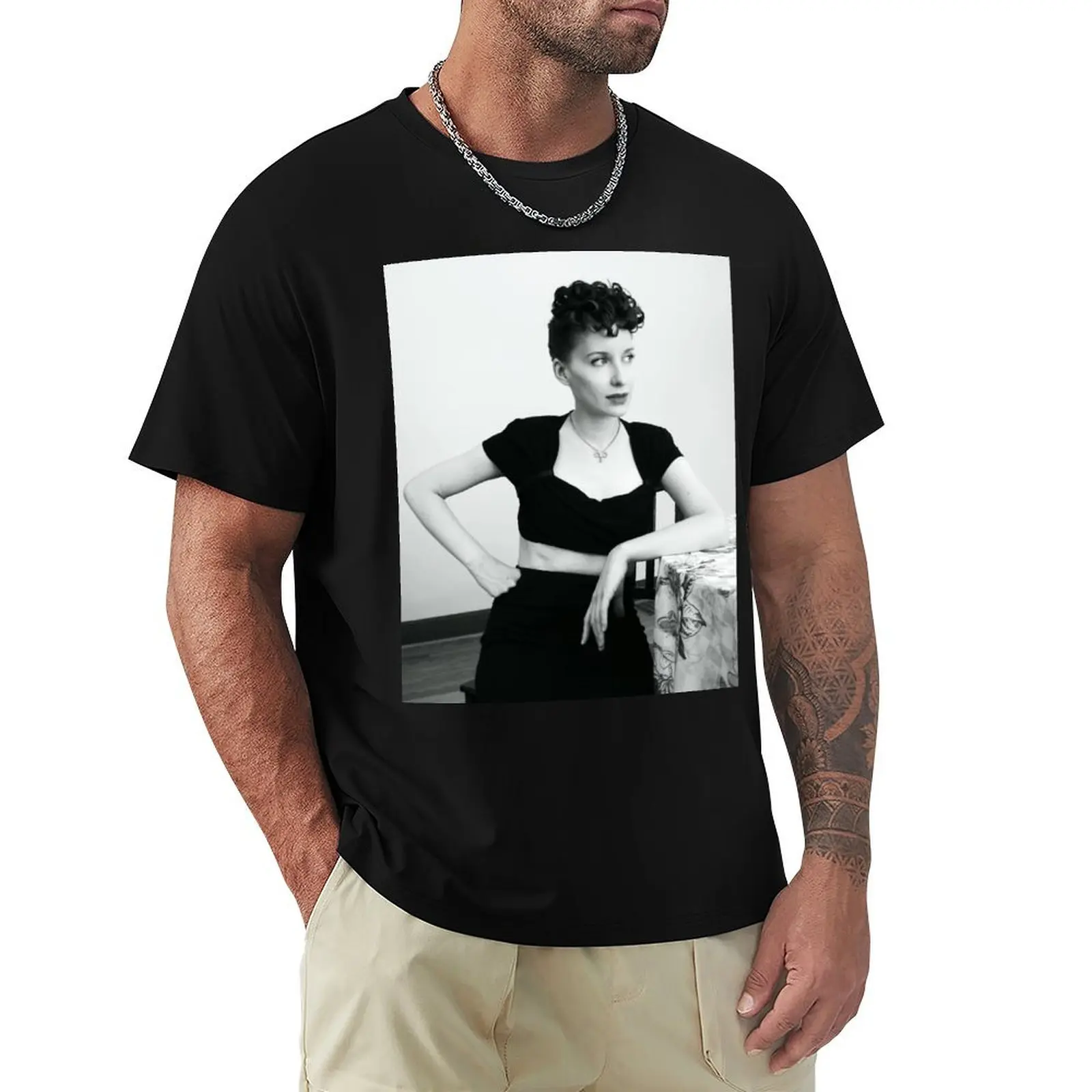 

Closet Cosplay - Barbara Stanwy T-Shirt aesthetic clothes anime korean fashion blanks mens t shirts casual stylish
