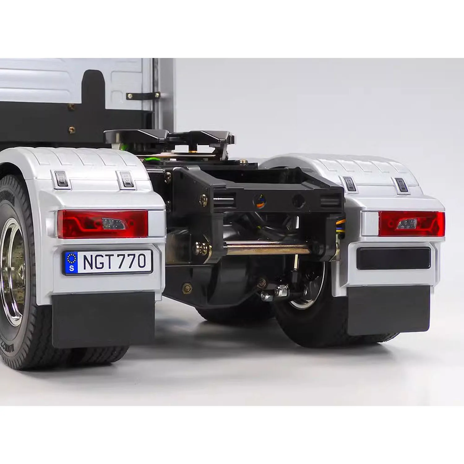1/14 Scale 770S RC Tractor Truck Silver 56373 6X4 3-speed Remote Control Car Model Unpainted Kits with Motor RC Toy TH23666 6
