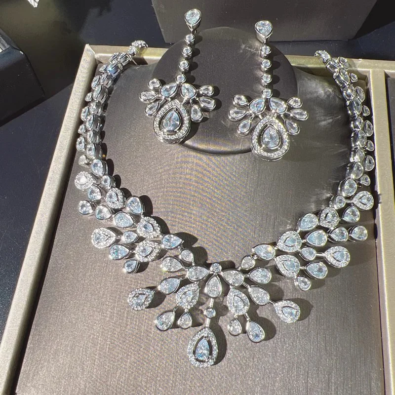 Women Luxurious all-diamond Zircon Drop-panel Necklace Earrings Bracelet Set 2026 2