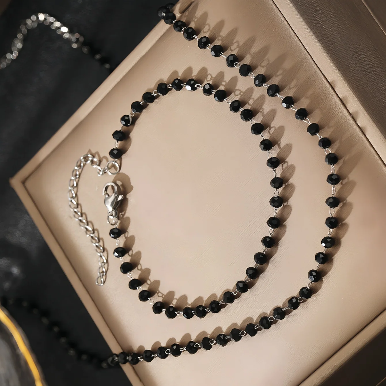 Elegant Black Imitation Pearl Jewelry Set – 2-Piece Collection