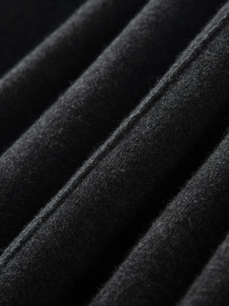 Cashmere Skirt Fit