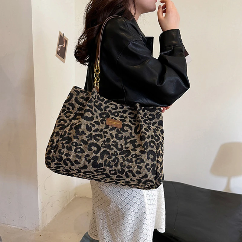 New Fashion Versatile Leopard Print Shoulder Bag Women's Bag High Texture Large Capacity Shopper Tote Bag