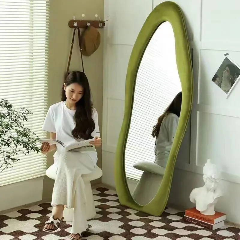 

غير النظامية الفتيات المنزل خلع الملابس مرآة غرفة نوم كامل طول مرآة كامل طول مرآة الكلمة غير النظامية مرآة ضد الجدار