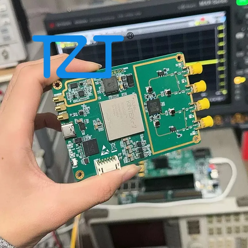 TZT HamGeek 70MHz?6GHz B210 SDR 소프트웨어 정의 라디오(고대역폭 및 UHD, AD9361 PlutoSDR과 호환 가능)
