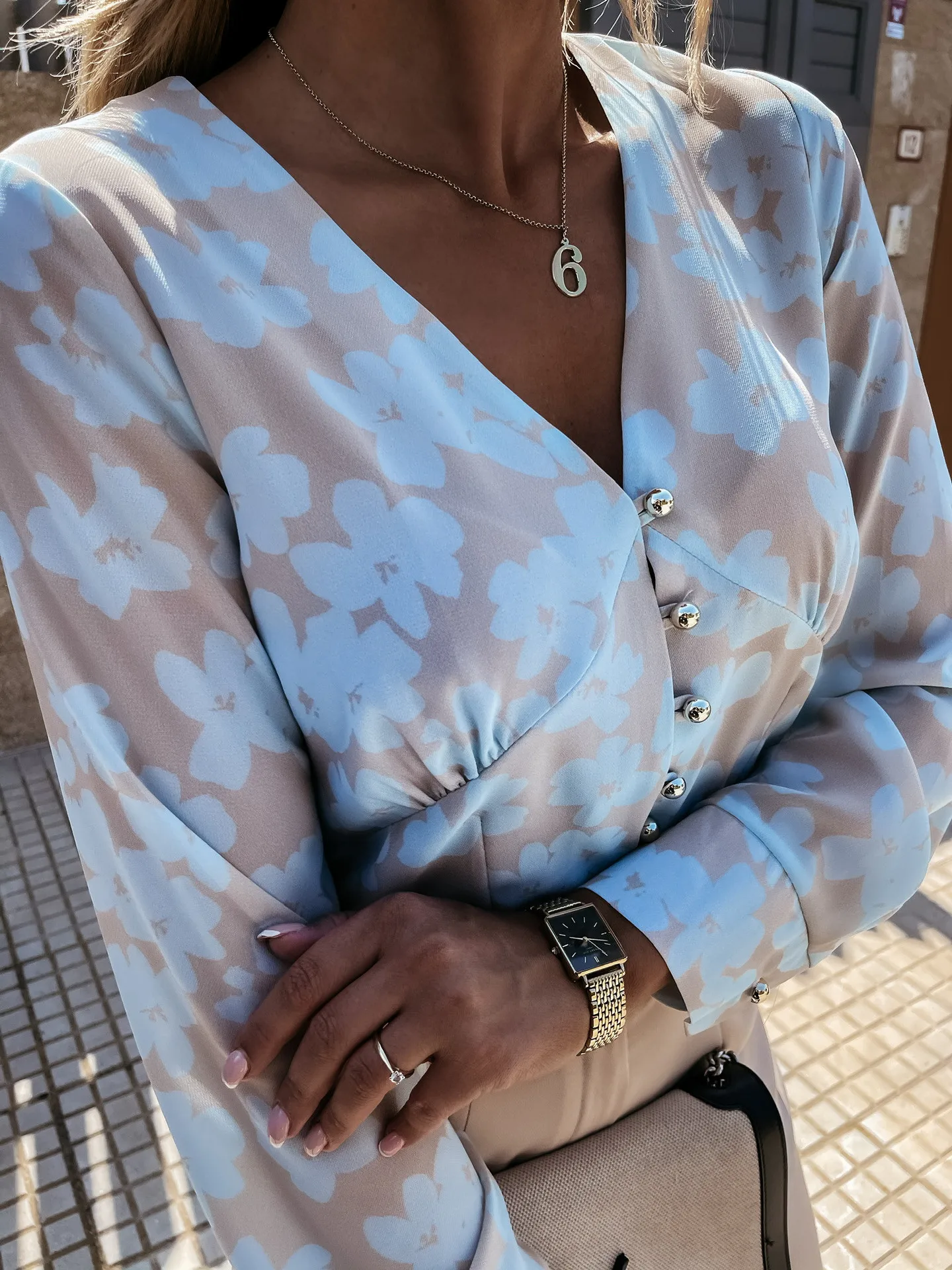 bluzka-asturia-buttons-short-light-blue (3).jpg