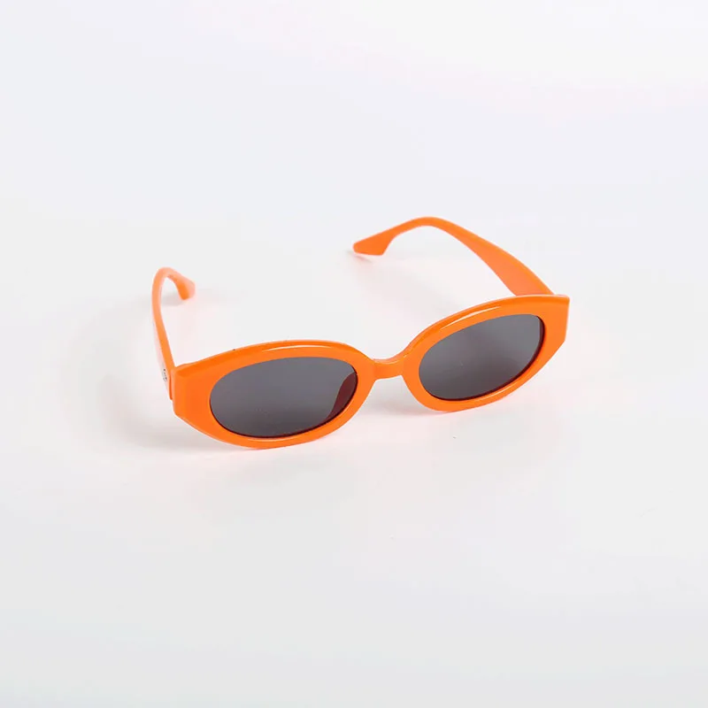 Schwarze Sonnenbrille mit kleinem Rahmen für den Sommer, heißer Verkauf, ovale, trendige Sonnenbrille – Detail 7