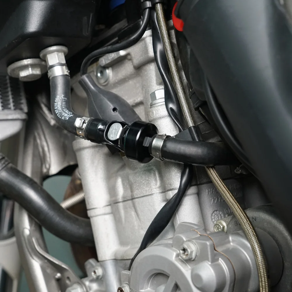 Kraftstofffilter und Kraftstoffleitungstank-Anschluss für KTM EXC 300 TPI EXCF 350 SXF 450 für Husqvarna TE 300i 2020–2023 für GasGas EC 300 – Detail 21
