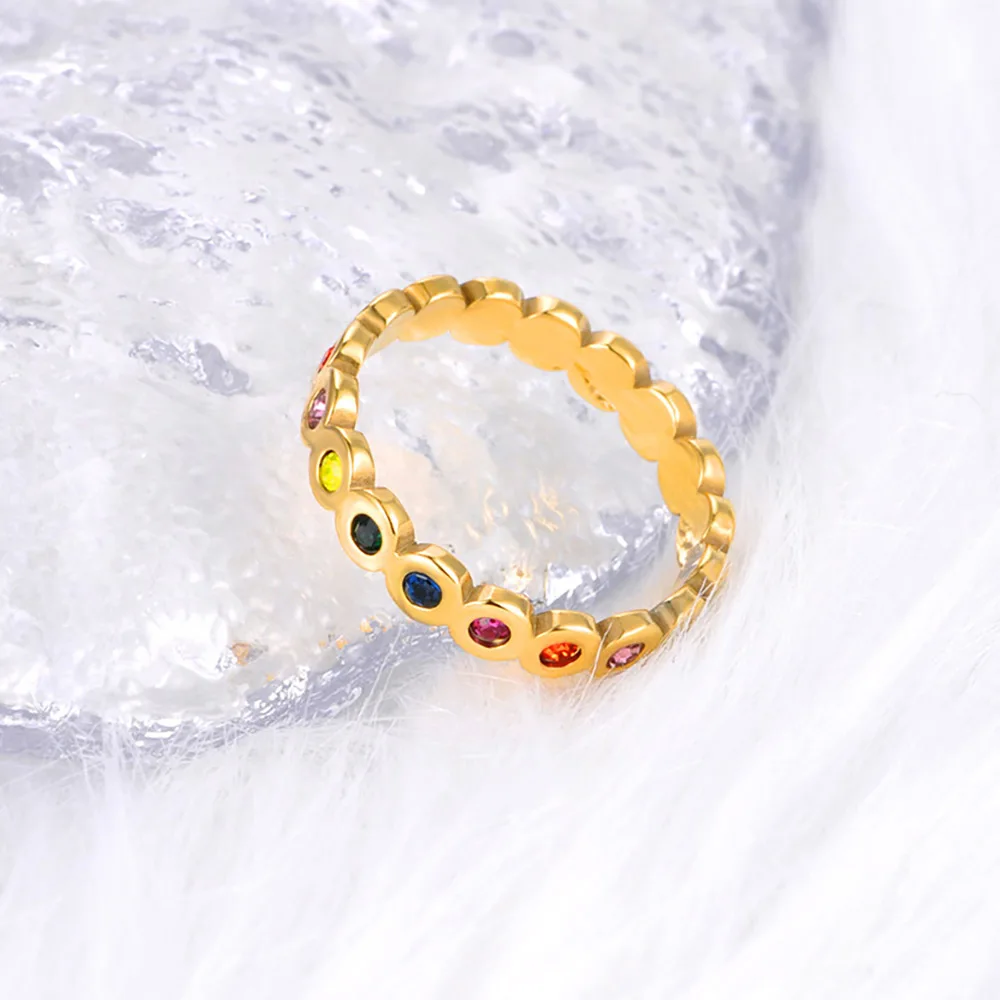 JeeMango Modische bunte Regenbogenringe aus Edelstahl mit kubischem Zirkonia für Damen, Charm Bling Luxus CZ Zirkon Schmuck R23017 – Detail 3