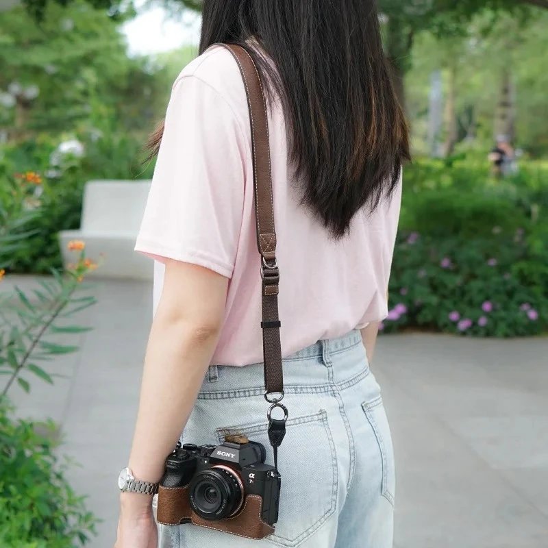 Luxury Leather Baseplate Camera Half Case with Bottom Opening and 1/4 Screw