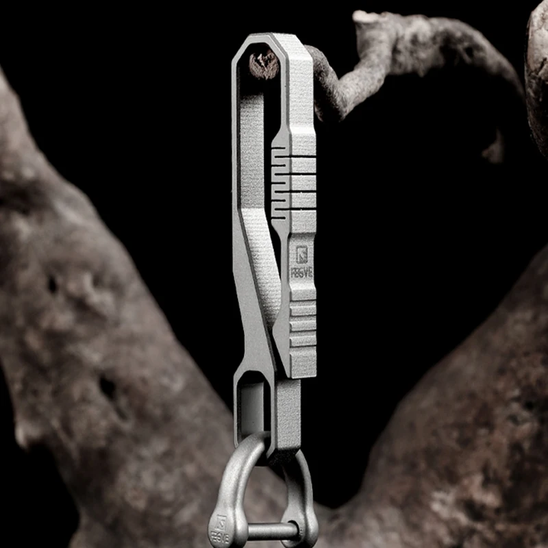 Real TC4 Titanium Alloy Keychain High Quality Men's Belt Waist Hanging CAR Key Chain Keyring Easy To Use Pendant Belt Buckle