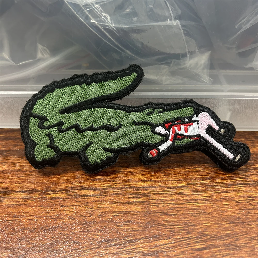 Bite Crocodile Morale Badge Cartoon Embroidery Patch Armband Backpack Sticker
