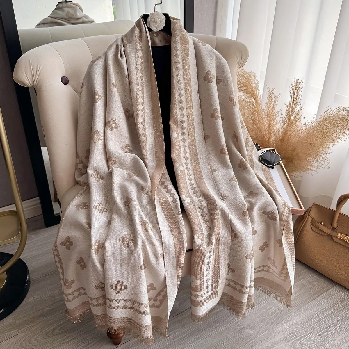 New Elegance Ladies Muslim Hijab Golden Thread long Scarf Spring and Autumn Warm Scarf Pashmina Shawl Foulard Wrap Headscarf