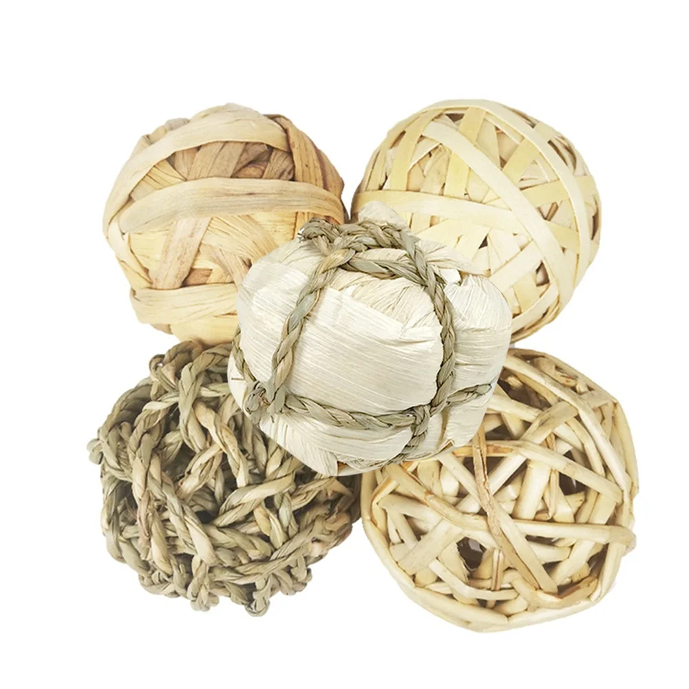 Pet Chew Toys 5pcs Chewing Braided Ball Guinea Pig Rabbit Hamster Small Animal Play Pet Interactive Chew Toy Natural Grass Ball
